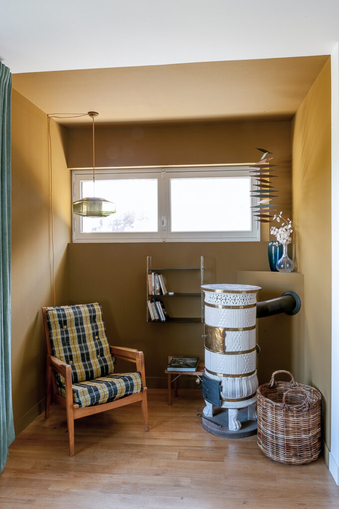 coin poêle-faience-couleur-falaise